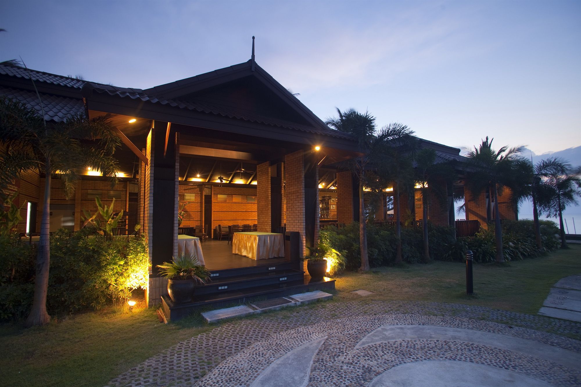 Kuiburi Hotel & Resort Kui Buri Exterior photo